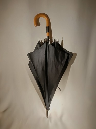 Ombrello nero con - , in